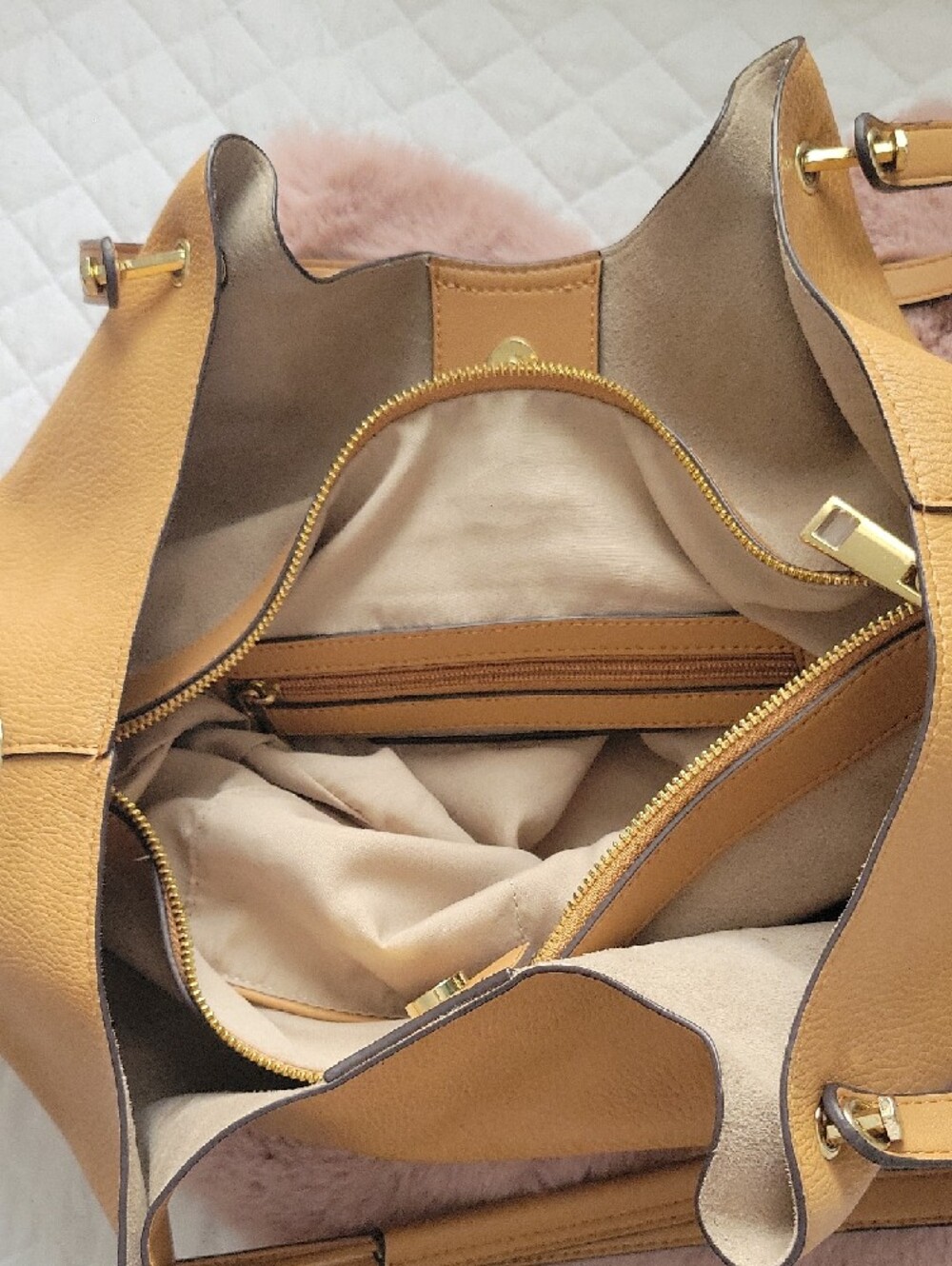 Sondra Roberts Tan Leather Shoulder Tote - Picture 7 of 7